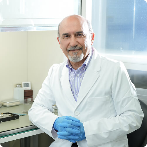 AOSデータ復旧サービス技術者イメージ