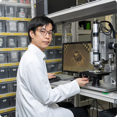 AOSデータ復旧サービス技術者イメージ